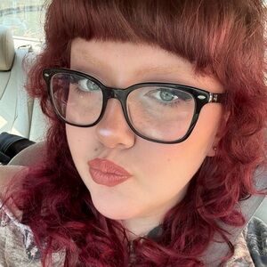 Meet your Posher, Maddy